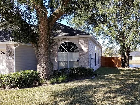 3rd image of 5921 Wentworth Cir S
