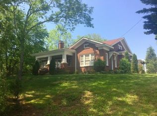 305 Oak St, Tunnel Hill, GA 30755