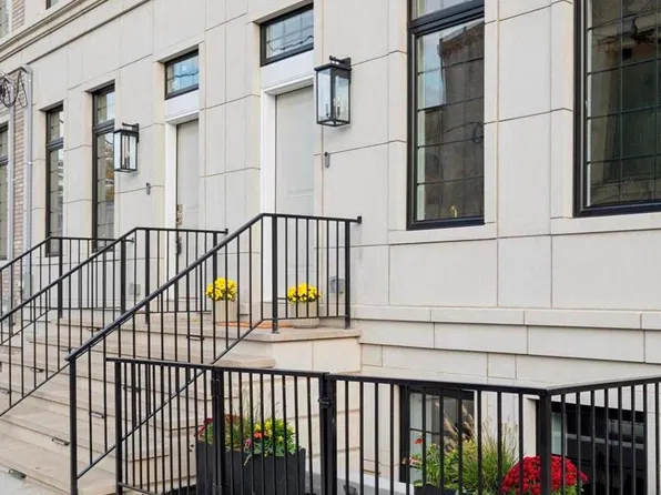 124 W Sharpnack St, Philadelphia, PA 19119