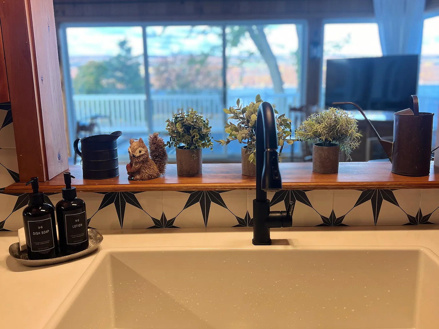 3 bed, 2200 sqft, $2,500 — Photo 4