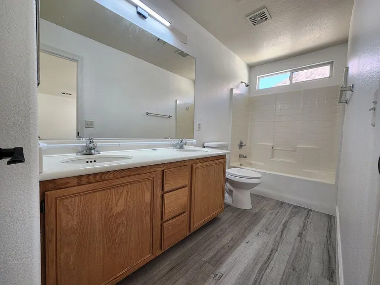 10256 Franford Ct — Photo 38