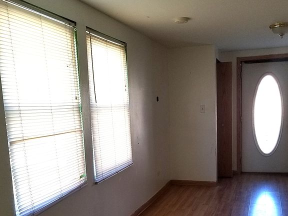 5th image of 3128 S 48th Ct