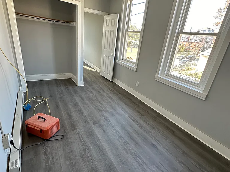 1521 Wakeling St #2F — Photo 2