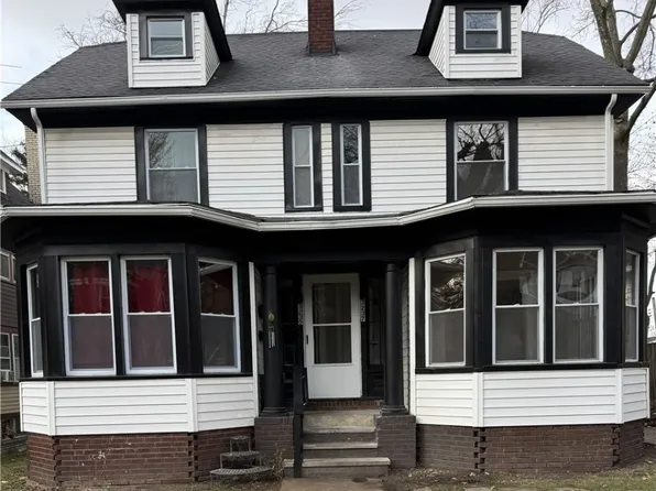 3235 Oak Rd, Cleveland Heights, OH 44118