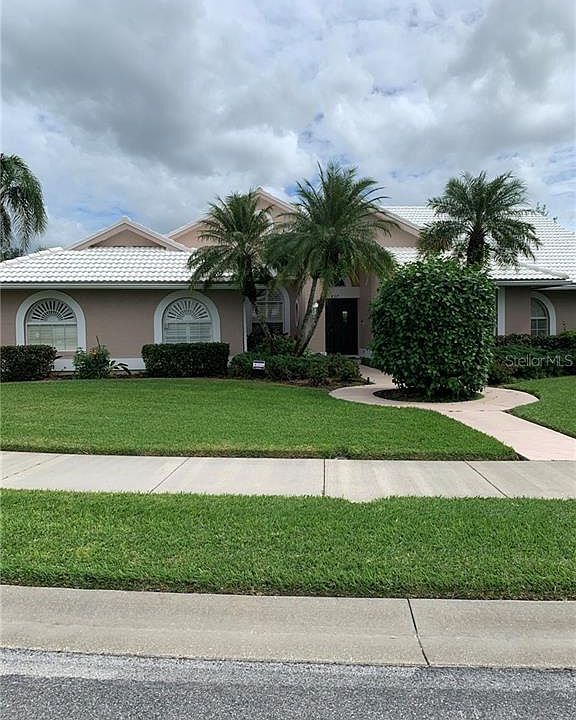 1st image of 837 Carnoustie Dr