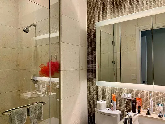 Rented by Battery Park Realty | media 32