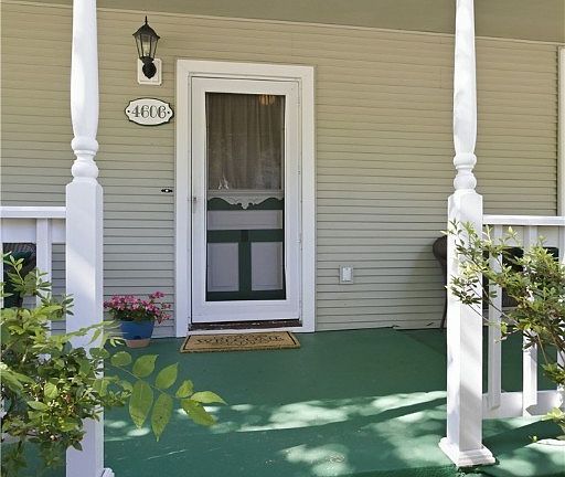 3rd image of 4606 Lee St