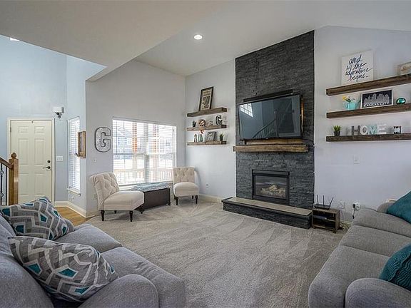 3rd image of 9524 N Adrian Pl
