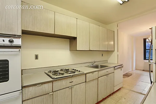 Sold by Corcoran | media 16