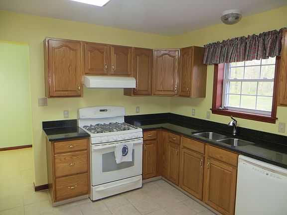 kitchen, quartz countertop