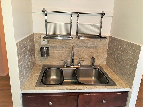 2nd image of 588 7th Ave APT 2