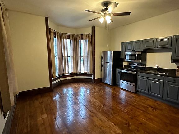 2nd image of 511 E 5th St #B