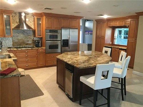 3rd image of 9420 Hollyhock Ct