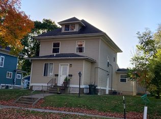 1711 Washington St, Cedar Falls, IA 50613
