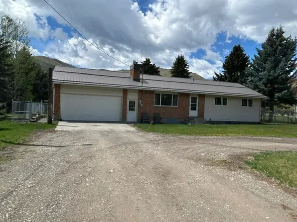 12136 State Highway 75, Hailey, ID 83333
