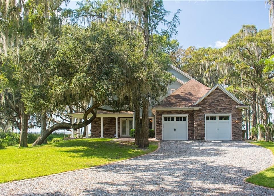 1st image of 1030 Oak Shore Dr