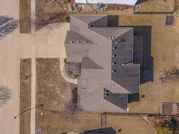 5th image of 2814 Degarmo Dr
