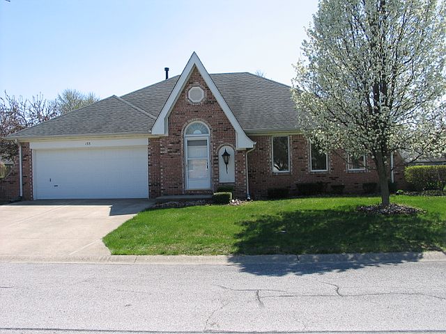 133 Dover Blv S Move inNow!