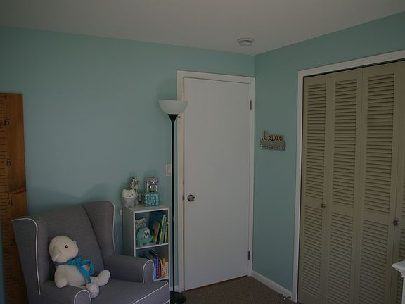 4th image of 599 Deerfield Dr
