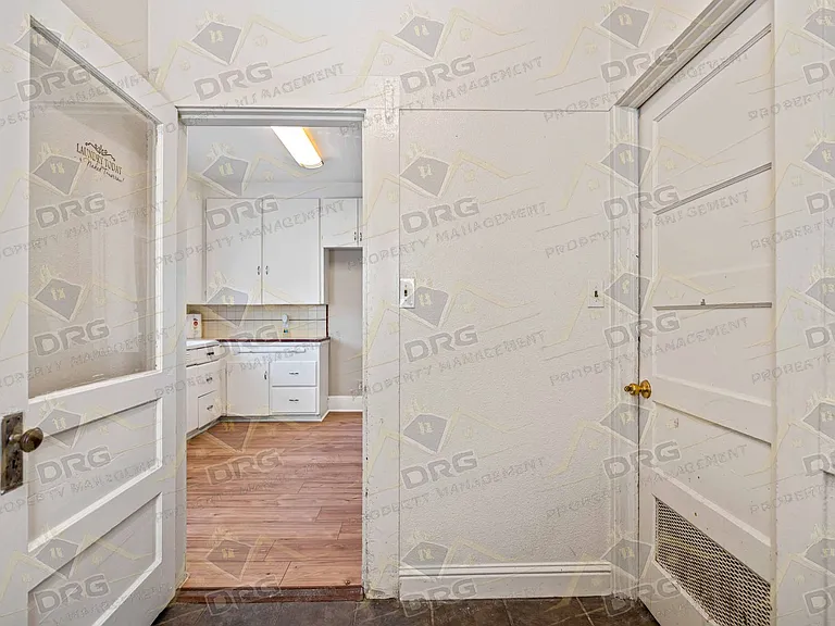 120 Johnson St — Photo 18