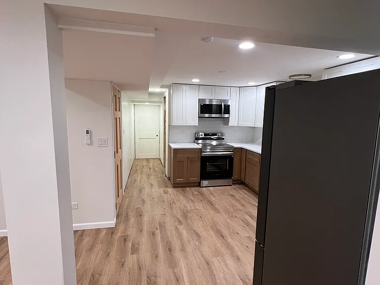 6115 N Sauganash Ave #G1 — Photo 5