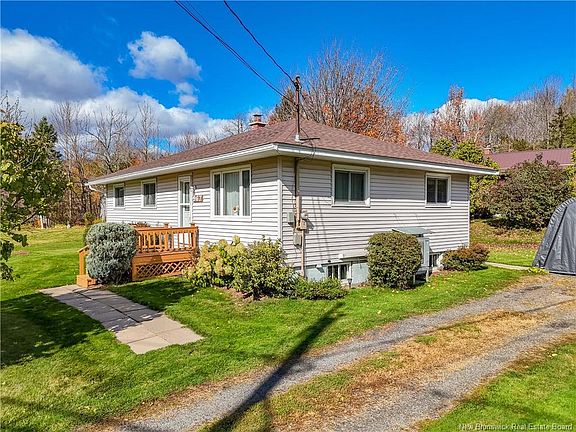 3rd image of 967 Clements Dr