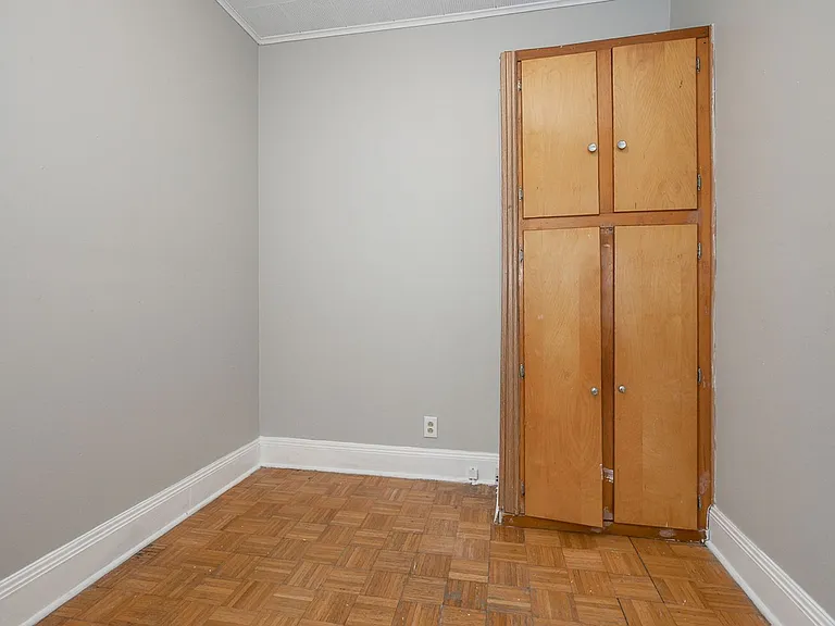 13233 Carrington Ave — Photo 10