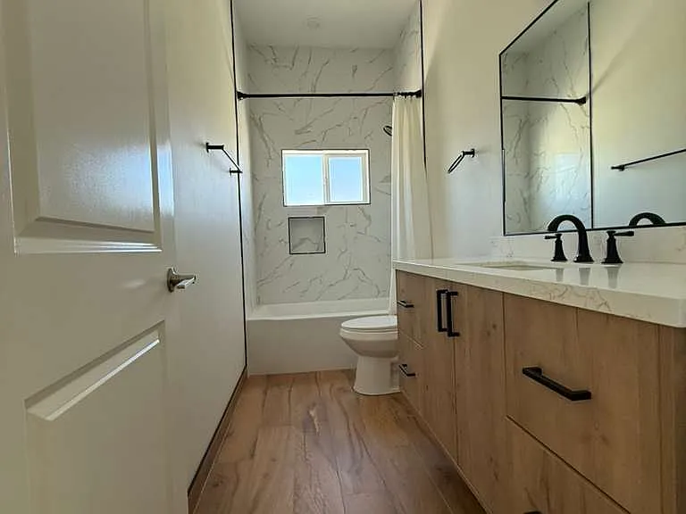 5732 Winnetka Ave — Photo 15