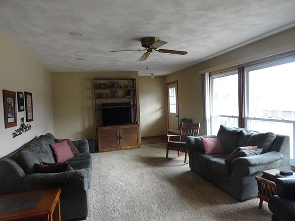 4th image of 305 O Ave E