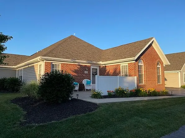 72 Summerfield Blvd, Bowling Green, OH 43402