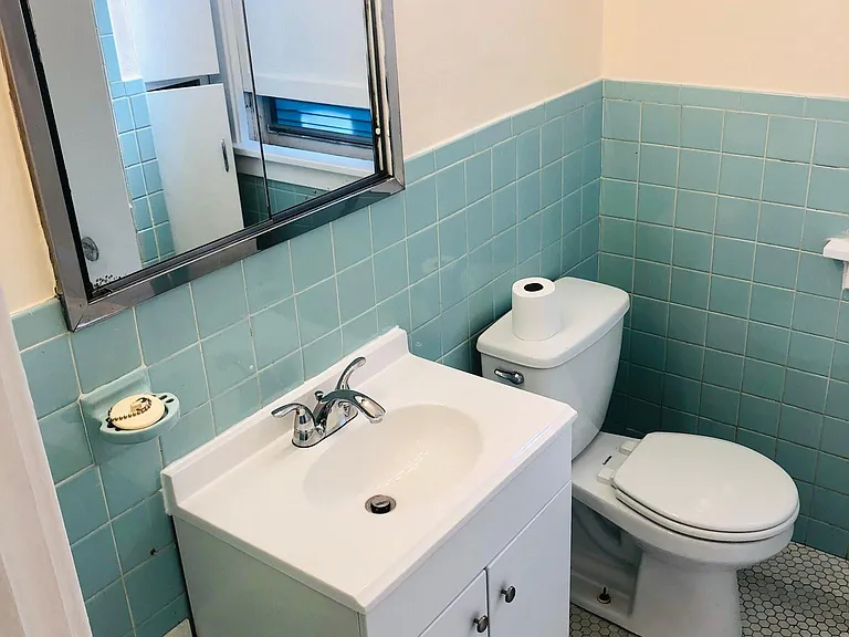 63 Custer St #LOWER — Photo 10