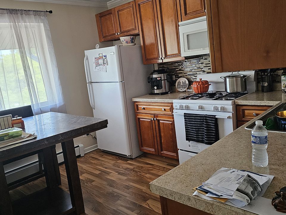1st image of 7723 Woodward Ave #3N