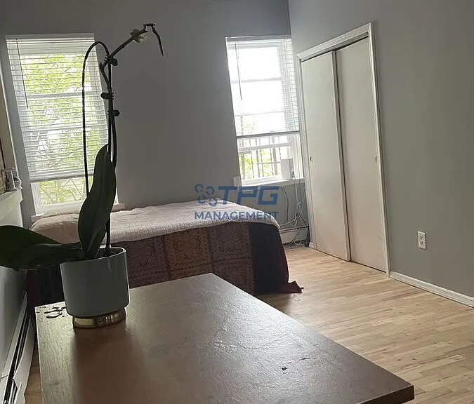 111 Mallory Ave #7 — Photo 3