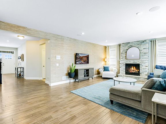 5th image of 8694 Ambergate Dr