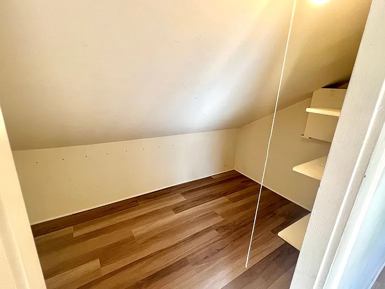8421 N Fiske Ave — Photo 23