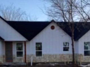 401 Overland Trl, Bridgeport, TX 76426