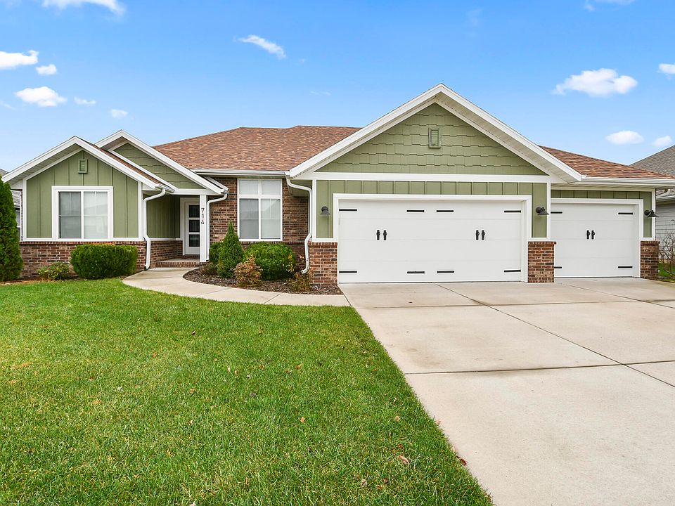 1st image of 714 N Fox Hill Circle
