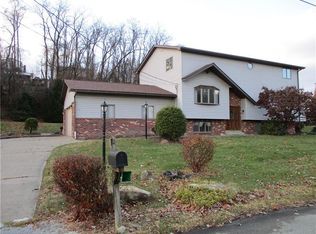110 Cedarwood Dr, Monongahela, PA 15063