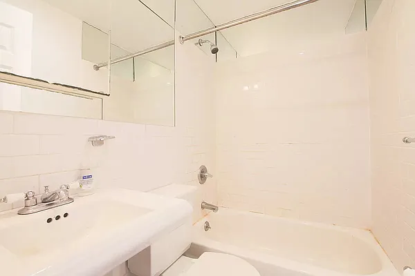 Rented by REAL New York | media 6