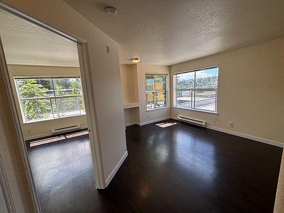 5th image of 3425 14th Ave W APT 308
