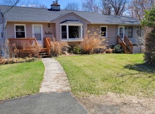 93 Plant St, Ogdensburg, NJ 07439