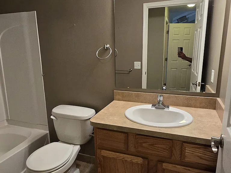 14262 Shadywood Dr #32 — Photo 10