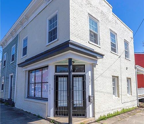 2nd image of 2902 E Clay St