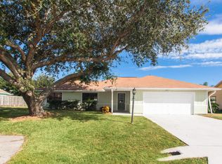 557 NE Maranta Terrado, Jensen Beach, FL 34957