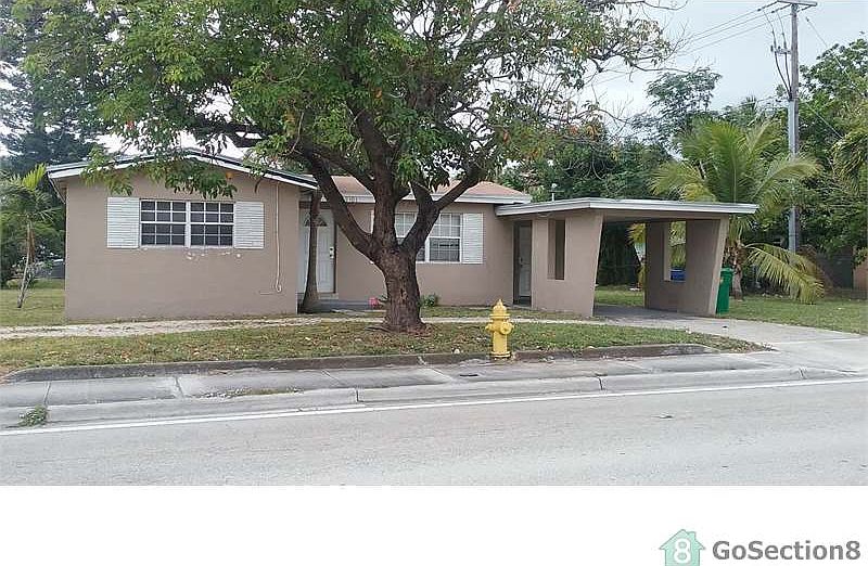 1st image of 3101 NW 4th Pl