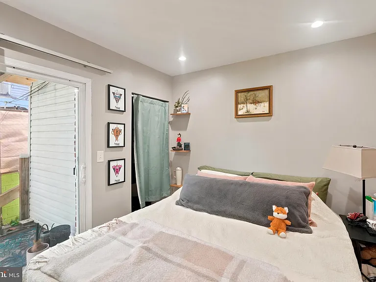 402 Durfor St #1 — Photo 12