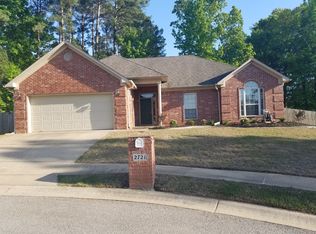 2721 Garden Bend Dr, Benton, AR 72015