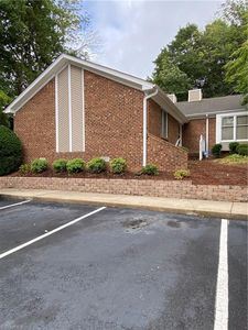5134 Autumncrest Dr, Greensboro, NC, 27407