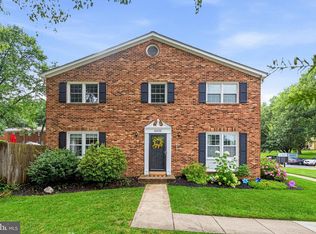 6850 Brian Michael Ct, Springfield, VA 22153