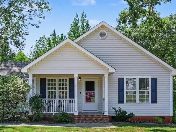 115 Carriage Hill Dr, Stem, NC 27581